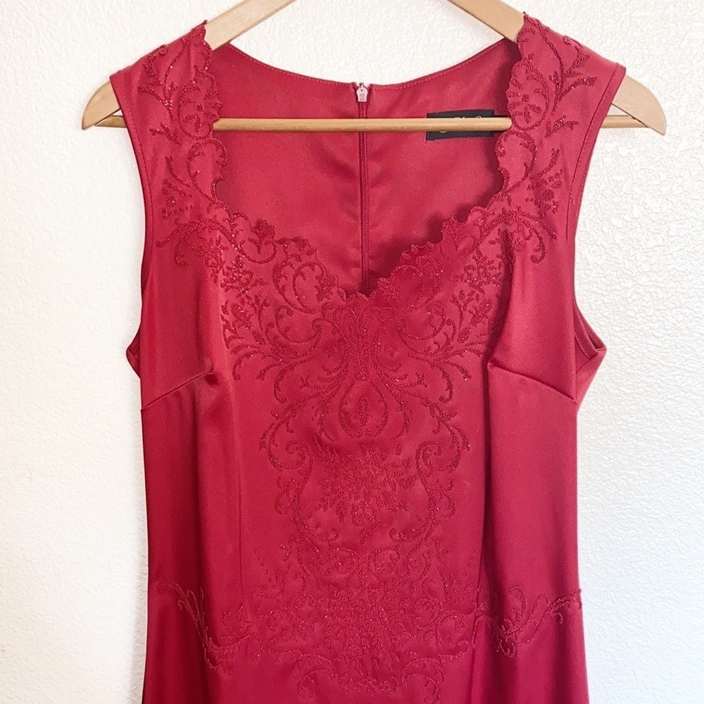 CDC Red Floral Midi Tank Sweetheart Neck Dress - Picture 2 of 9